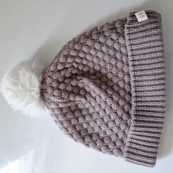 Toque - Picture 1 of 1